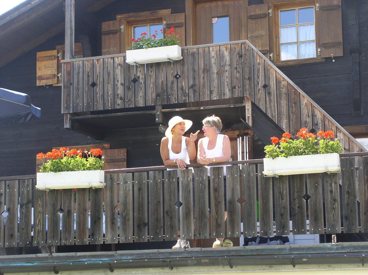 Gruppenhaus Im Walliser Alpstyle Rosswald Ngoại thất bức ảnh